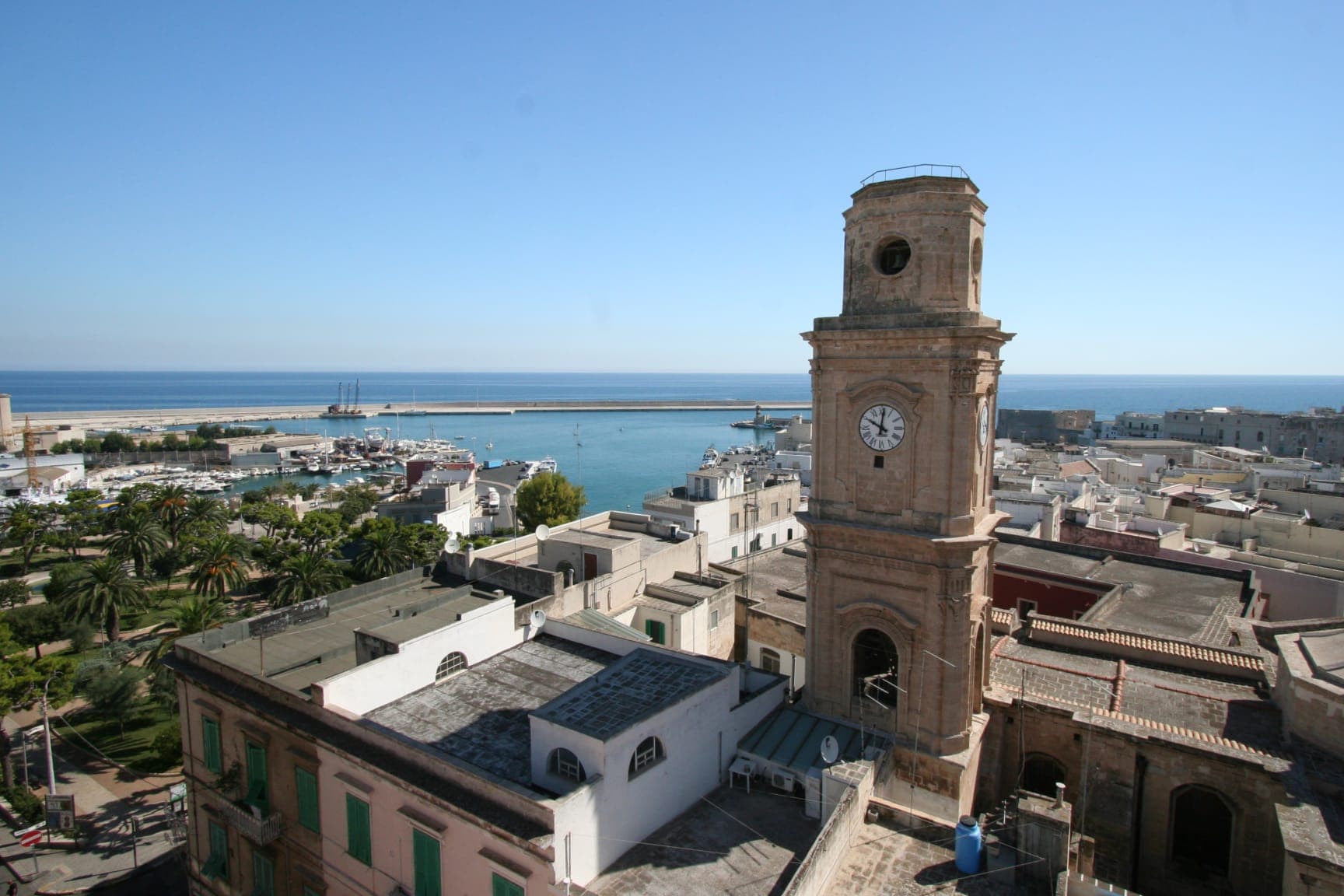 Il porto antico di Monopoli